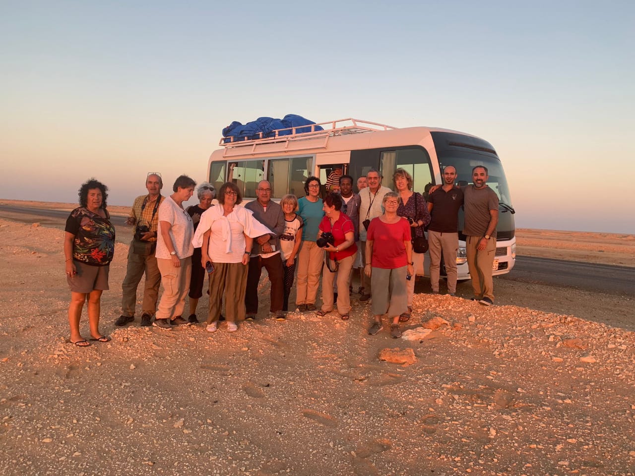 Professional Desert Tour Group Experience