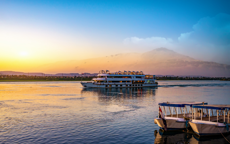 Nile Cruise: Aswan to Luxor (3 Nights) - Deluxe Nile cruise from Aswan to Luxor exploring ancient temples and the magnificent Valley of the Kings with expert Egyptologist guide.