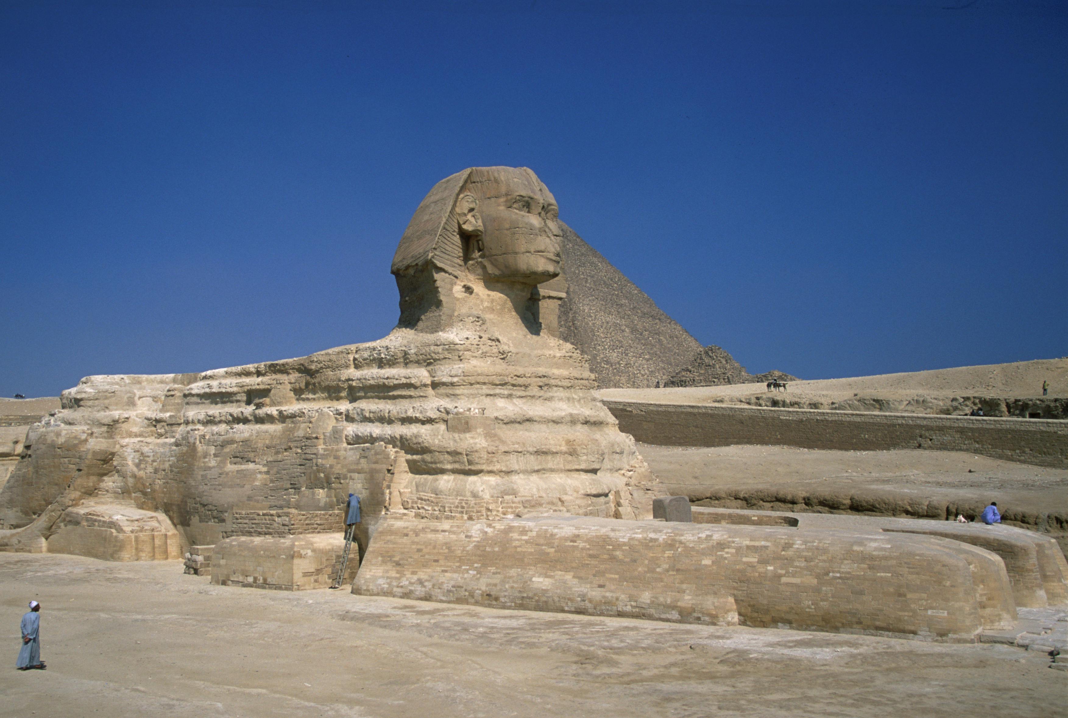 Giza Pyramids & Sphinx Private Tour - Explore the last wonder of the ancient world with exclusive access and expert commentary on the Great Pyramid, Sphinx, and surrounding temples.